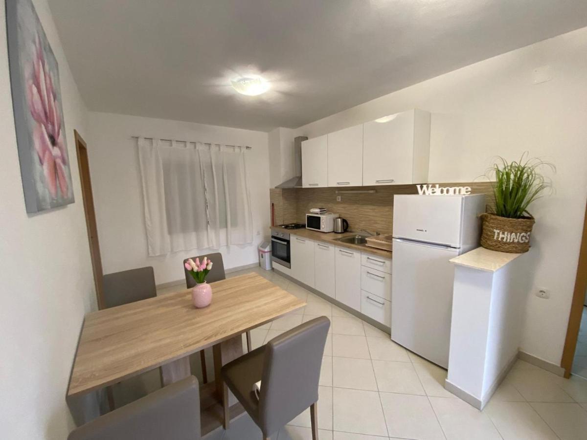 Apartman Nina Поседарье Екстериор снимка
