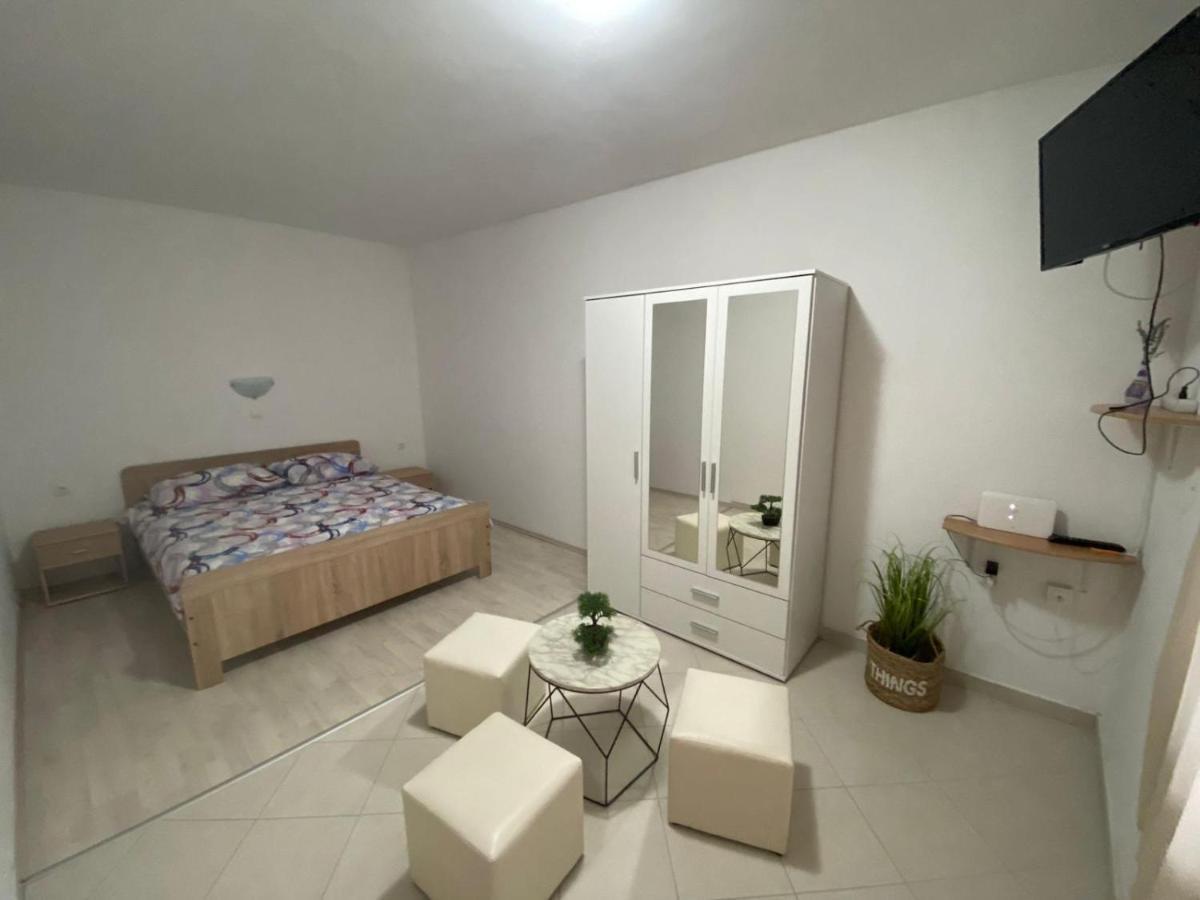 Apartman Nina Поседарье Екстериор снимка