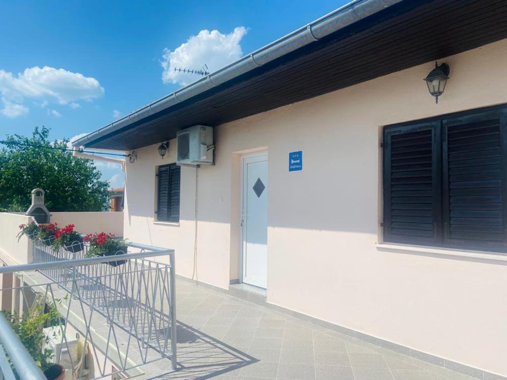 Apartman Nina Поседарье Екстериор снимка